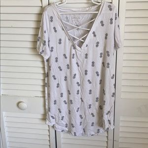 Pineapple pattern t shirt